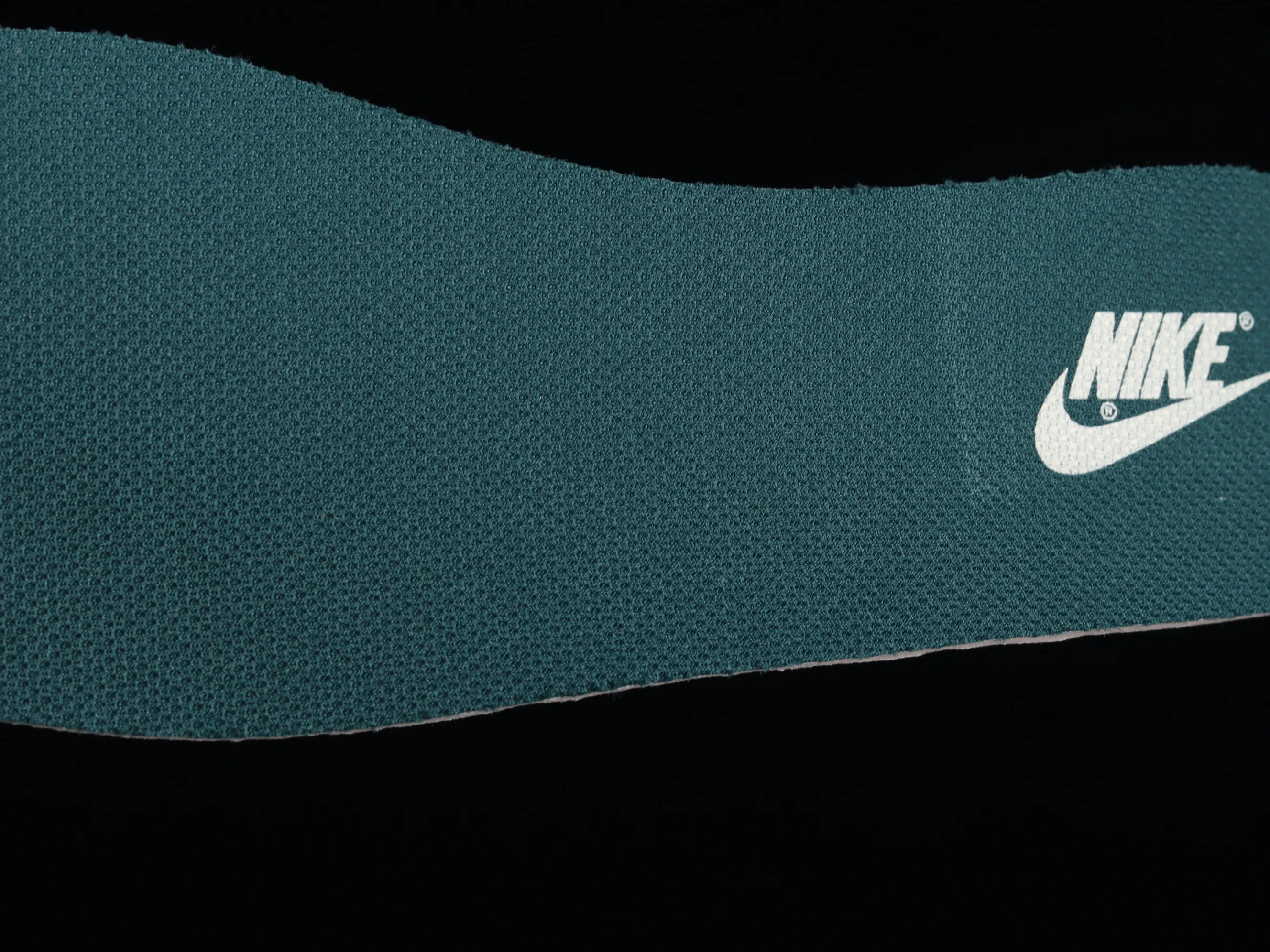 All categories Nk SB Dunk series Nk SB Dunk Low low-top sneakers Nk Dunk Low "Dark Teal Velvet" velvet dark green SB low-top casual sneakers DZ5224-300